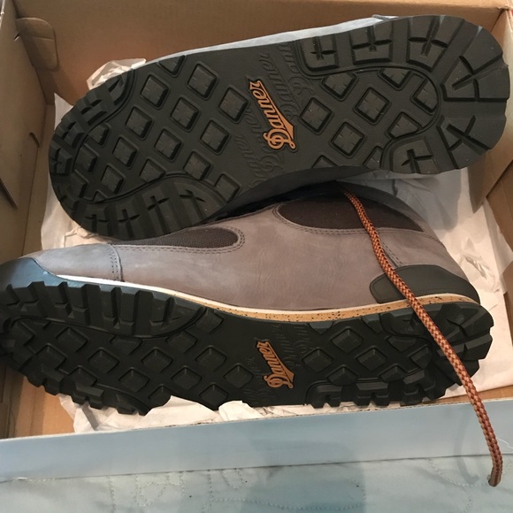 Danner hiking boots - Picture 2 of 5